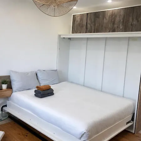 Moderne A 15 Min De La Tour Eiffel Apartment Saint-Cloud